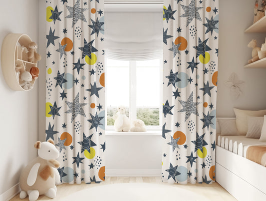 Halı Vagonu HV103 Renkli Yıldızlar Çocuk Odası Kadife Kumaş Fon Perde, çocuk odası dekorasyonu için ideal, yumuşak dokusu ve renkli yıldız desenleriyle dikkat çekiyor.