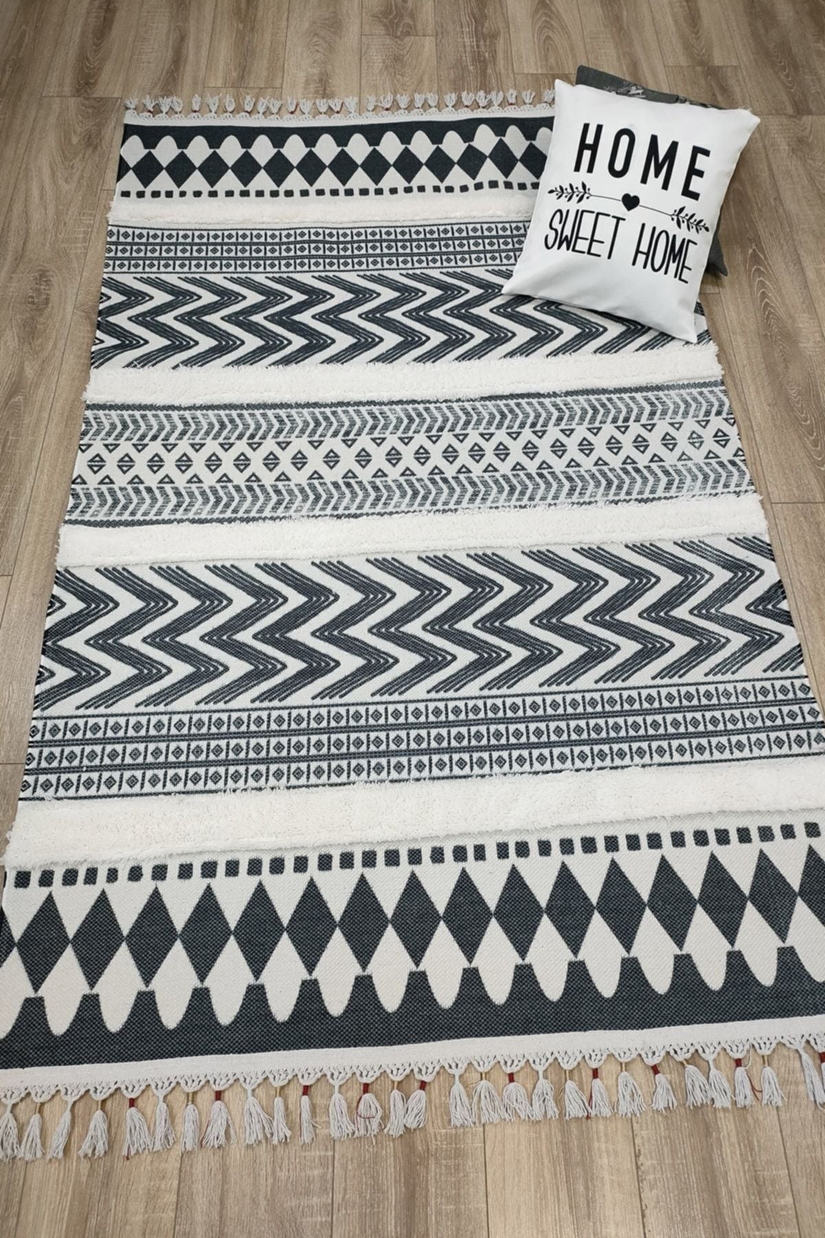 Tafting Kilim Serisi Üzeri Peluşlu Dokuma Taban Dekoratif Kilim