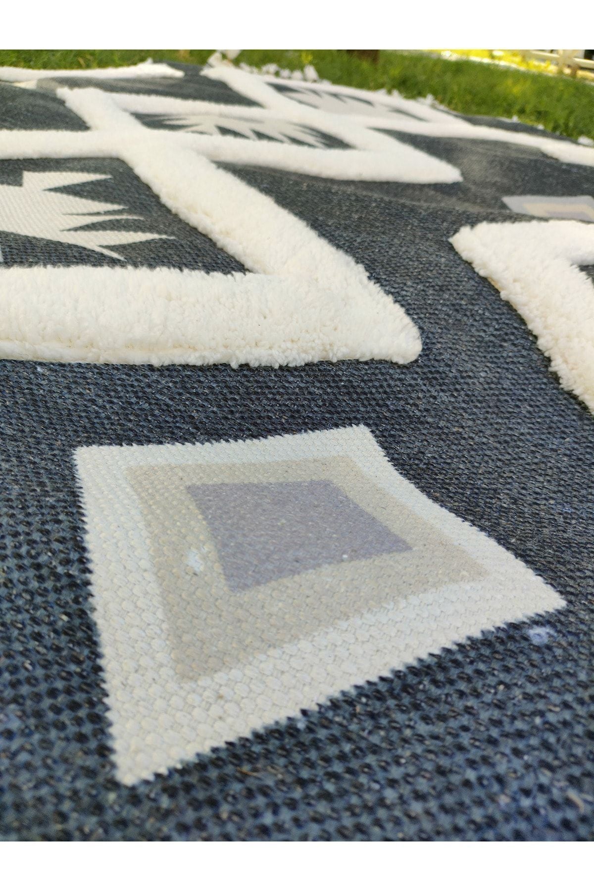Tafting Kilim Serisi Üzeri Peluşlu Dokuma Taban Dekoratif Kilim