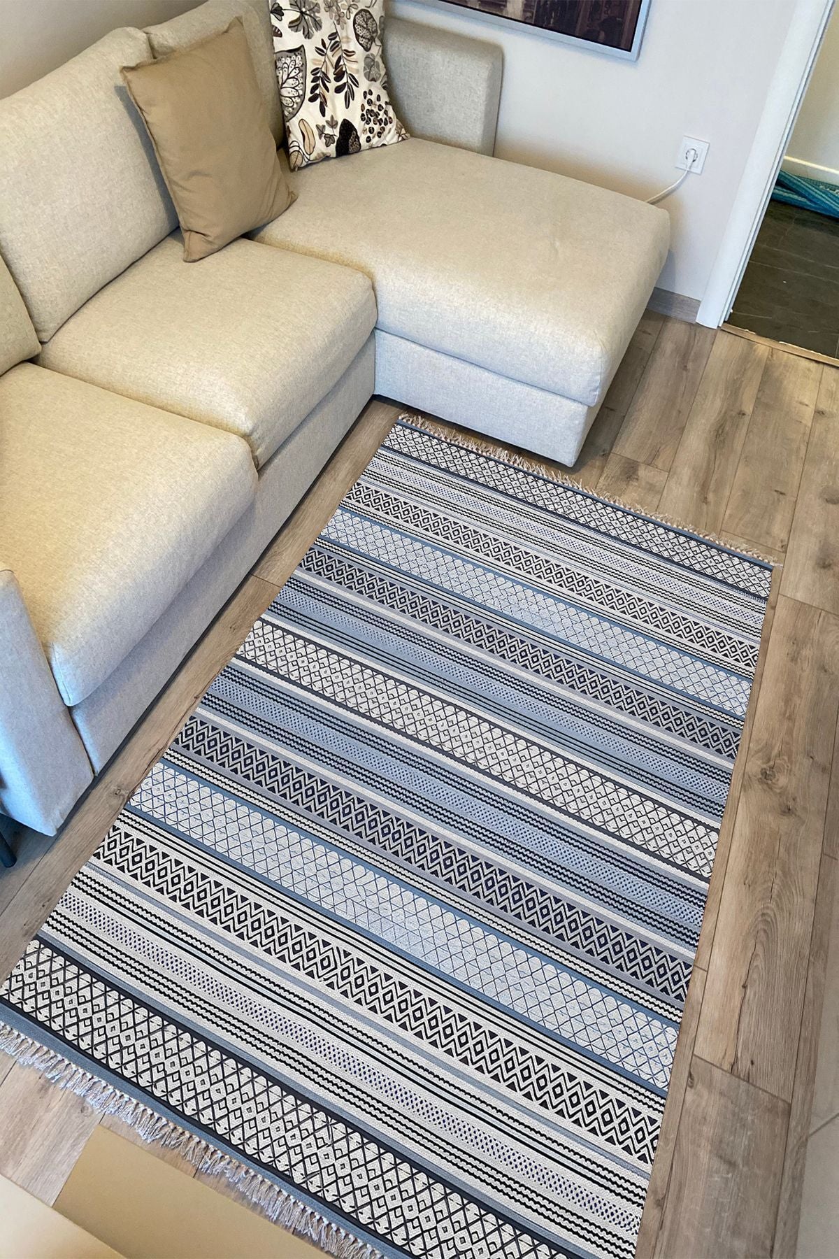 Cotton Kilim 9 Mavi Tonunda Geometrik Desenli Dekoratif Yıkanabilen Dokuma Taban Kilim