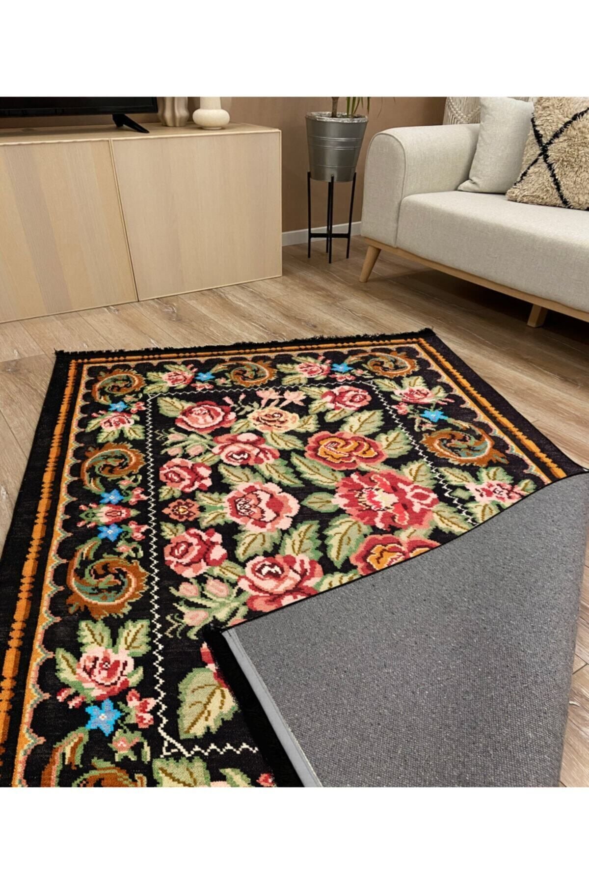 Halı Vagonu 2010 Siyah Ve Sarı Tonlarında Bordürlü Geometrik Desen Kaymaz Taban Dekoratif Halı