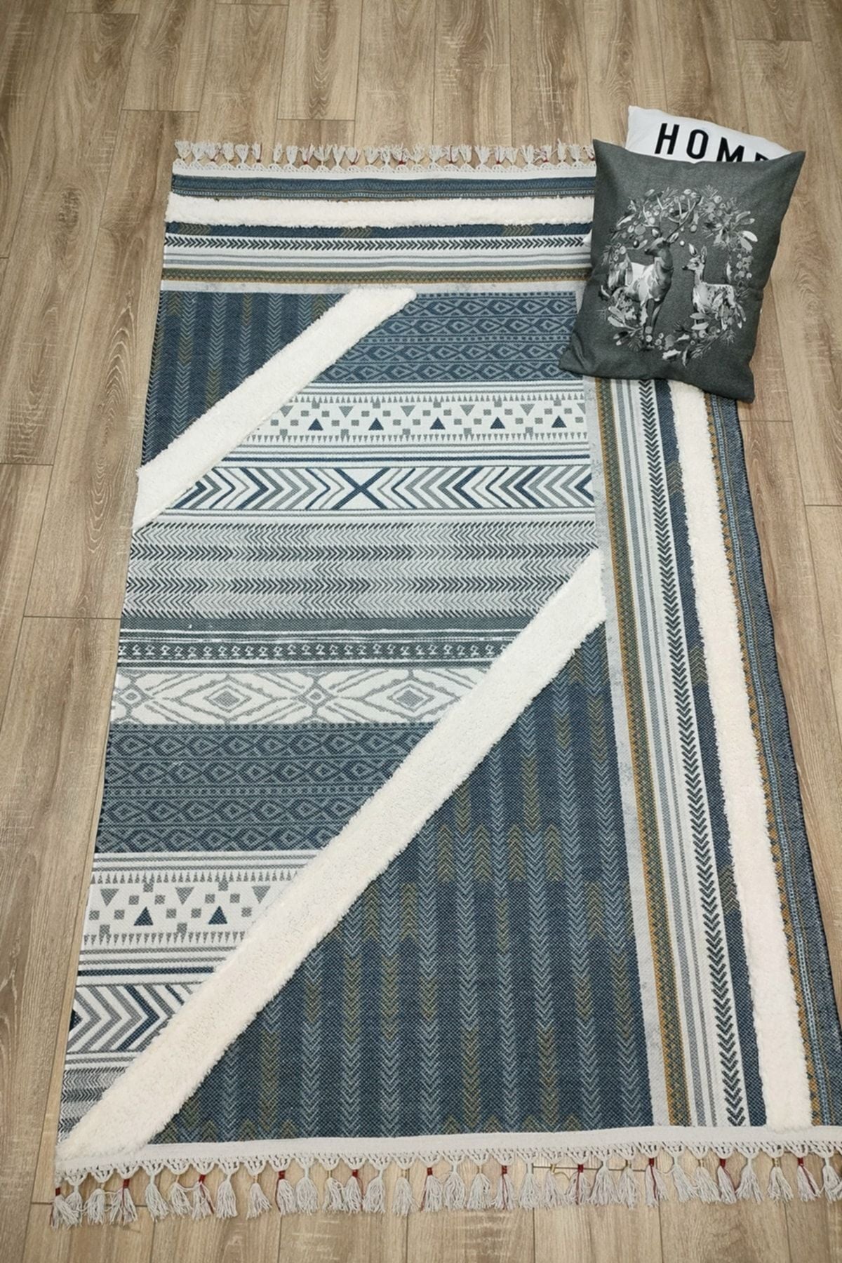 Tafting Kilim Serisi Üzeri Peluşlu Dokuma Taban Dekoratif Kilim