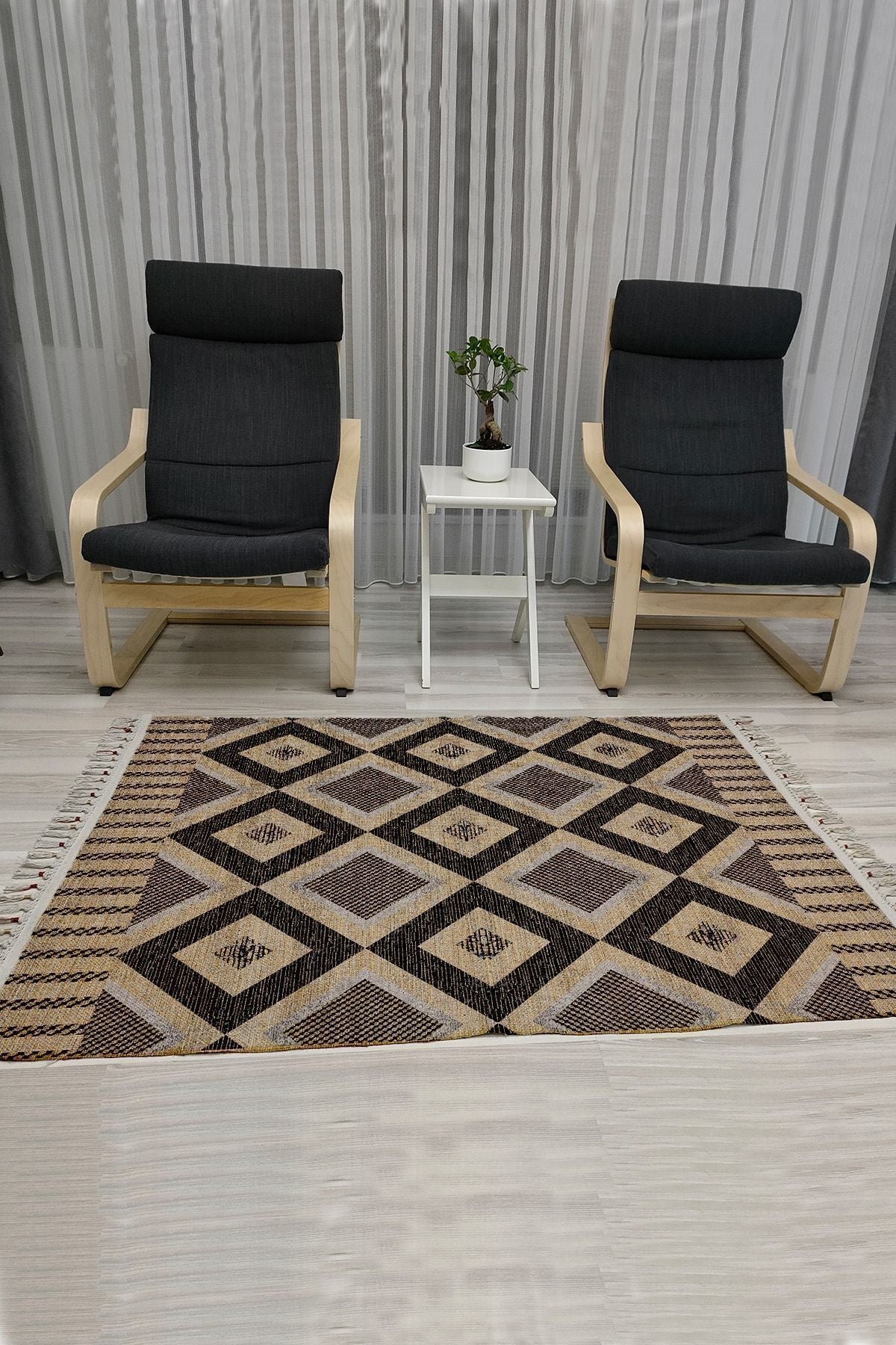 Cotton Serisi Kahve Tonları Üçgen Geometrik Desenli Dekoratif Dokuma Taban Kilim