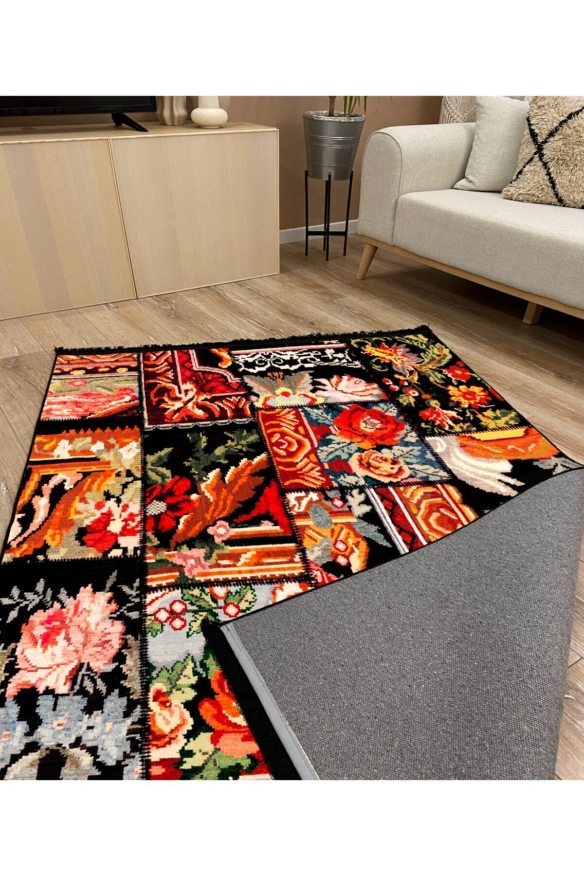 Halı Vagonu 2007 Siyah Ve Multy Tonlarında Desen Kaymaz Taban Dekoratif Halı