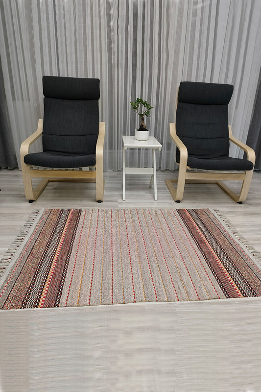 Cotton Serisi Multy Tonlarında Bordürlü Ve Ponpon Eskitme Desenli Dekoratif Dokuma Taban Kilim