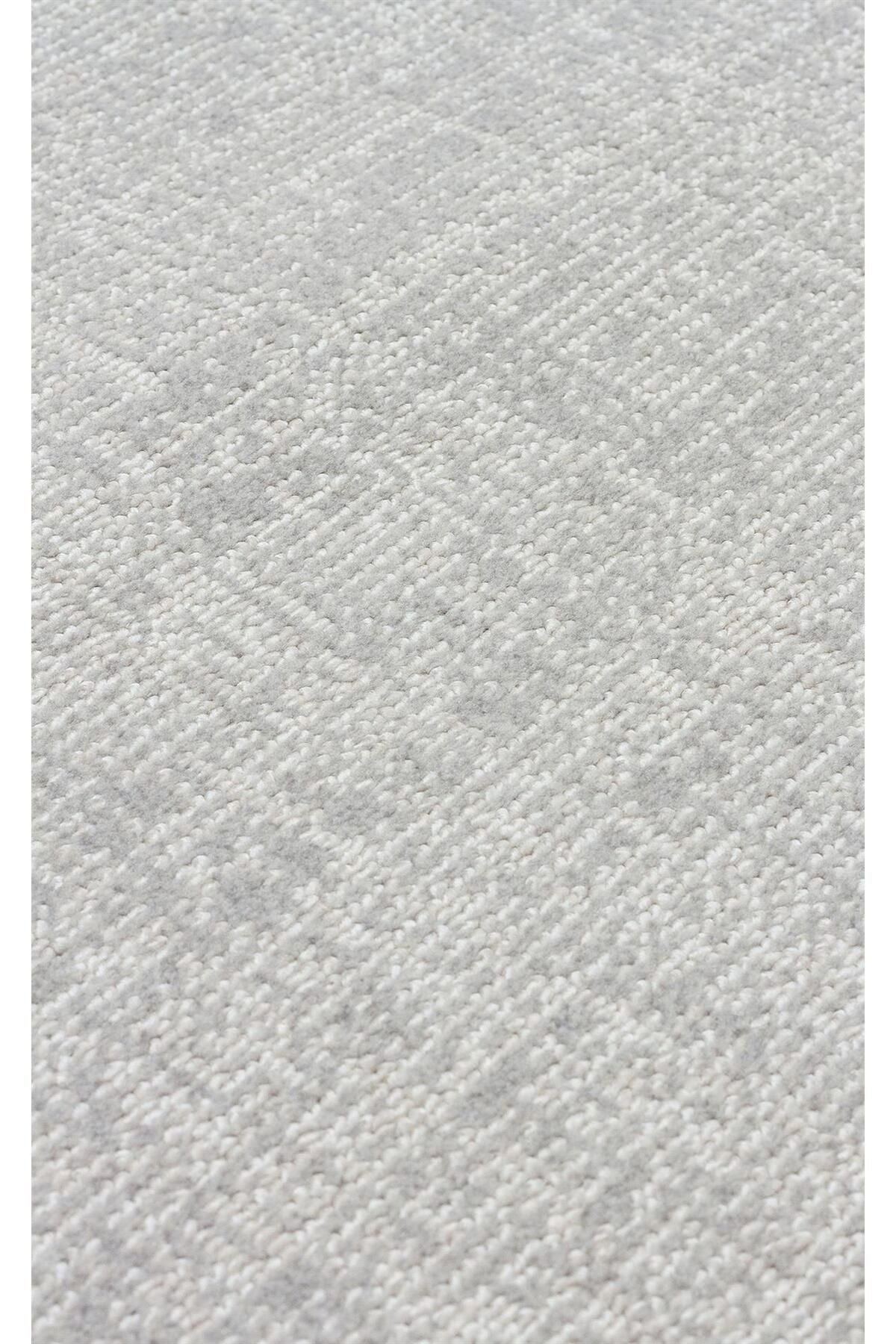 KALAHARİ KLH PLAIN SILVER Özel Dokuma Tekniği Ile Üretilen Modern Sade Desenli Makine Halısı