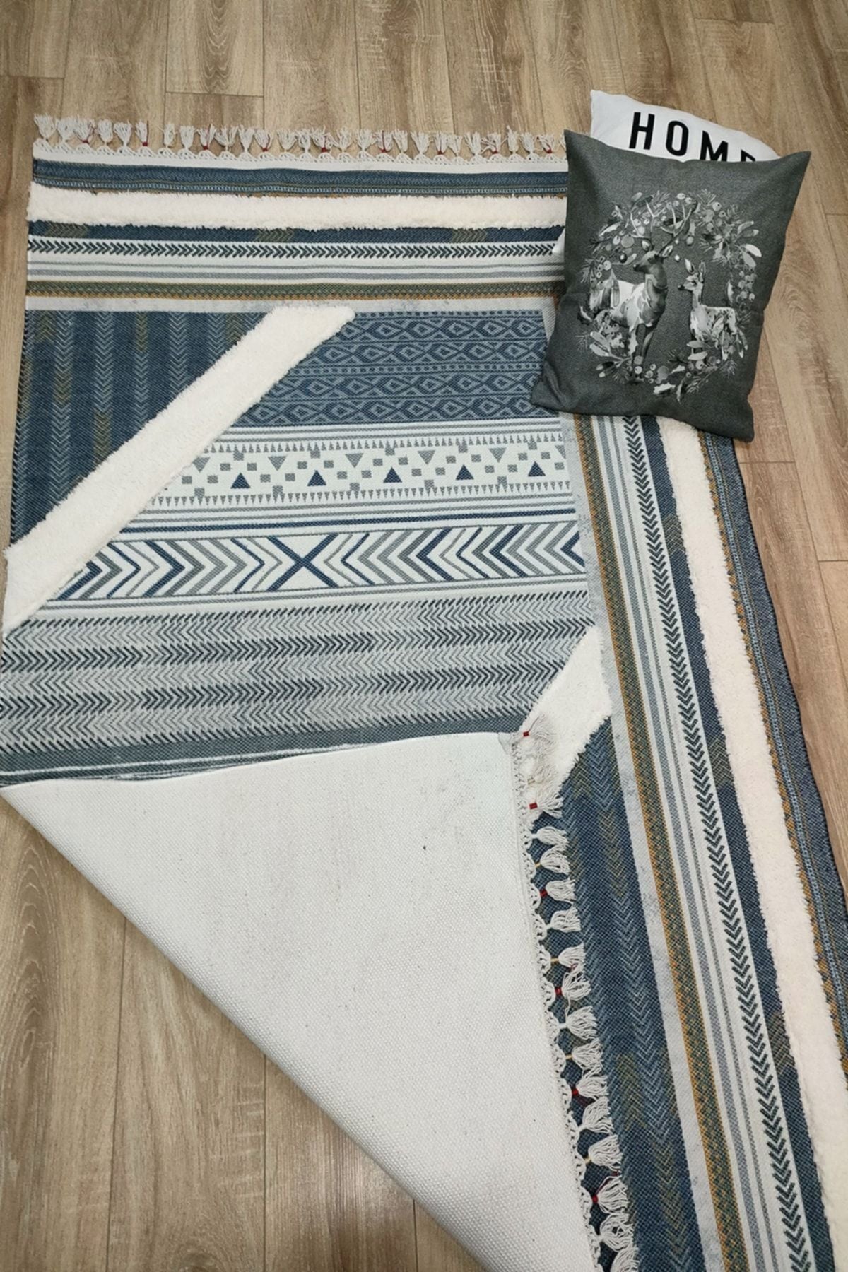 Tafting Kilim Serisi Üzeri Peluşlu Dokuma Taban Dekoratif Kilim