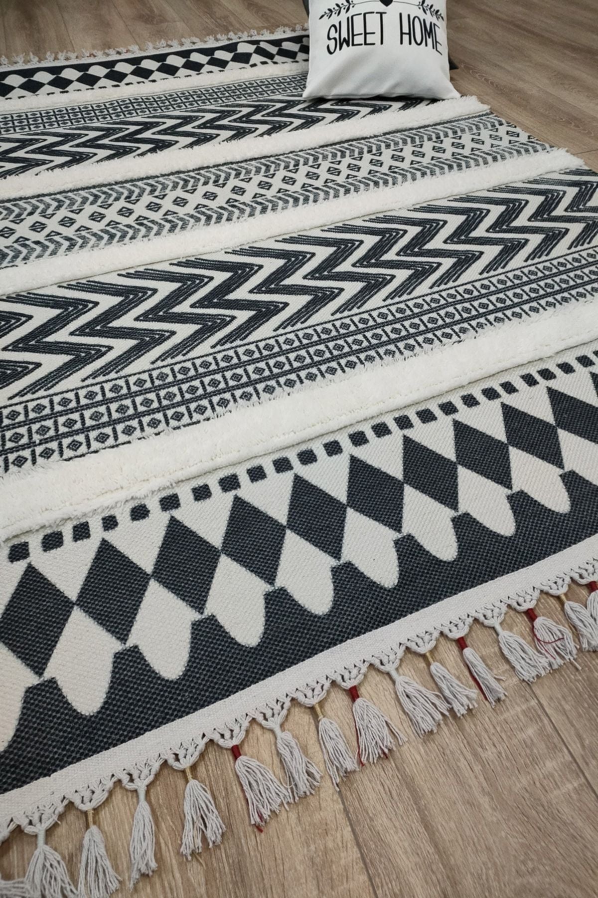 Tafting Kilim Serisi Üzeri Peluşlu Dokuma Taban Dekoratif Kilim