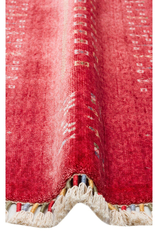 ZARA ZR 06 RED Q Otantik Desenli El Emeği ile Özel Tezgahlarda Üretilen Modern Uşak Halısı