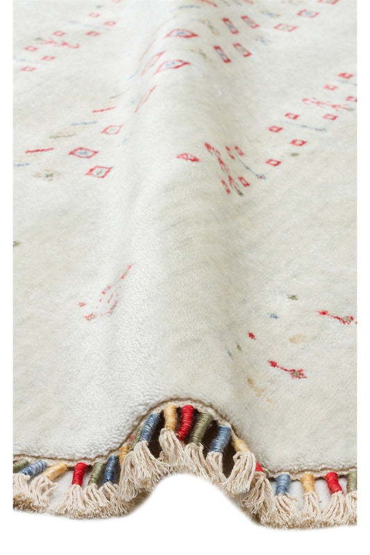 Zara 06 Beıge Otantik Desenli El Emeği Ile Özel Tezgahlarda Üretilen Modern Uşak Halısı