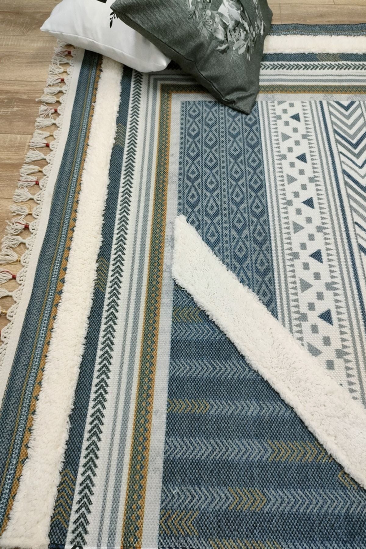 Tafting Kilim Serisi Üzeri Peluşlu Dokuma Taban Dekoratif Kilim