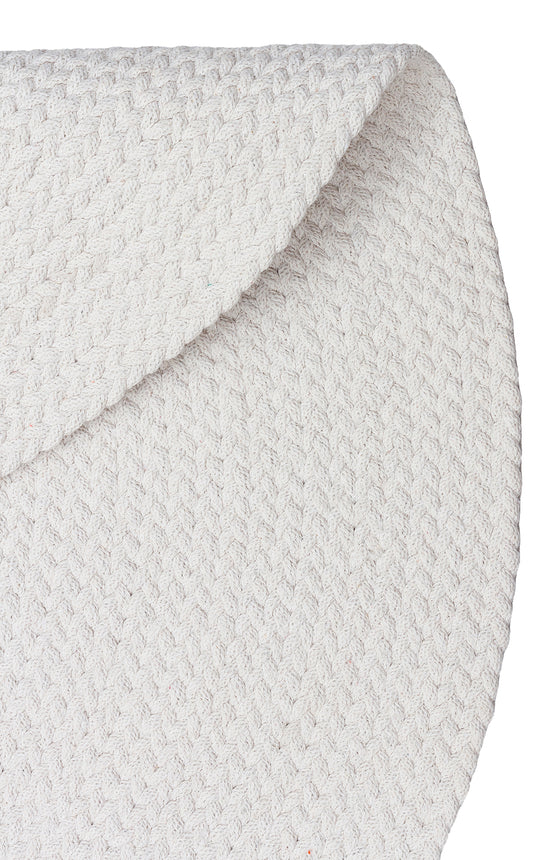 PATNA PTN 18 WHITE Renkli Jüt Görünümlü Hasır Örgü Halı, çift taraflı tasarımıyla kullanım kolaylığı sunuyor.