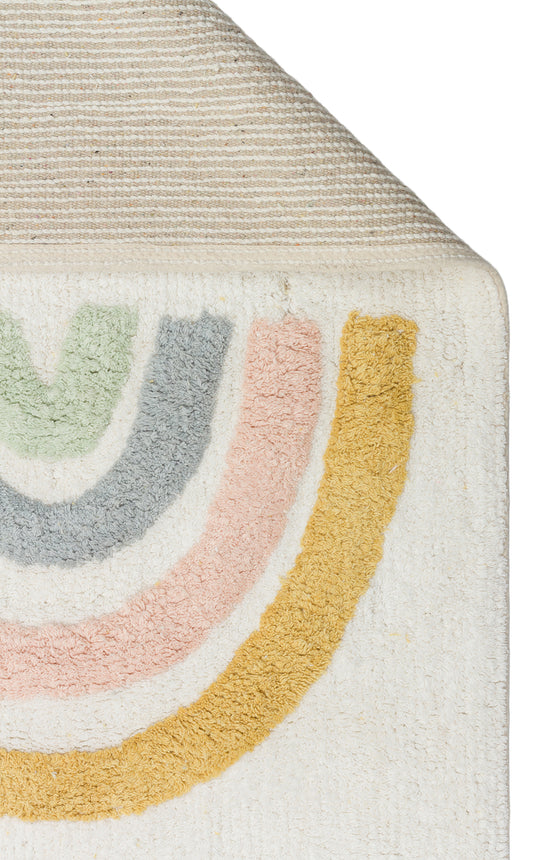 Yıkanabilir kaymaz tabanlı naturel pamuk bebek halısı, çocuklar için yumuşak ve konforlu bir zemin sağlar.