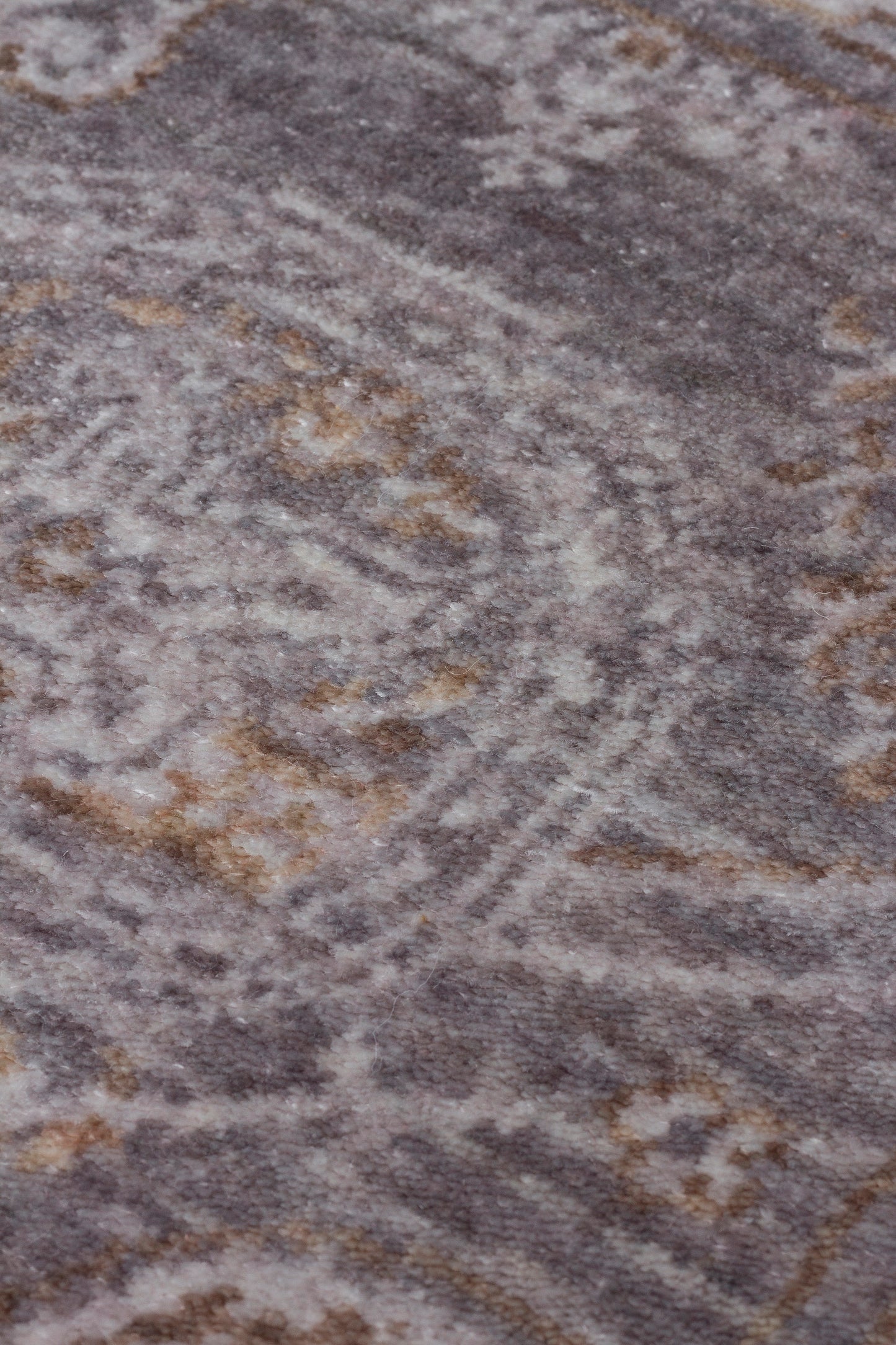 Taftan TF 03 Dark Grey Bronze Pakistan Overdyed Tarzı Özel Tezgah Halısı'nın şık tasarımı.