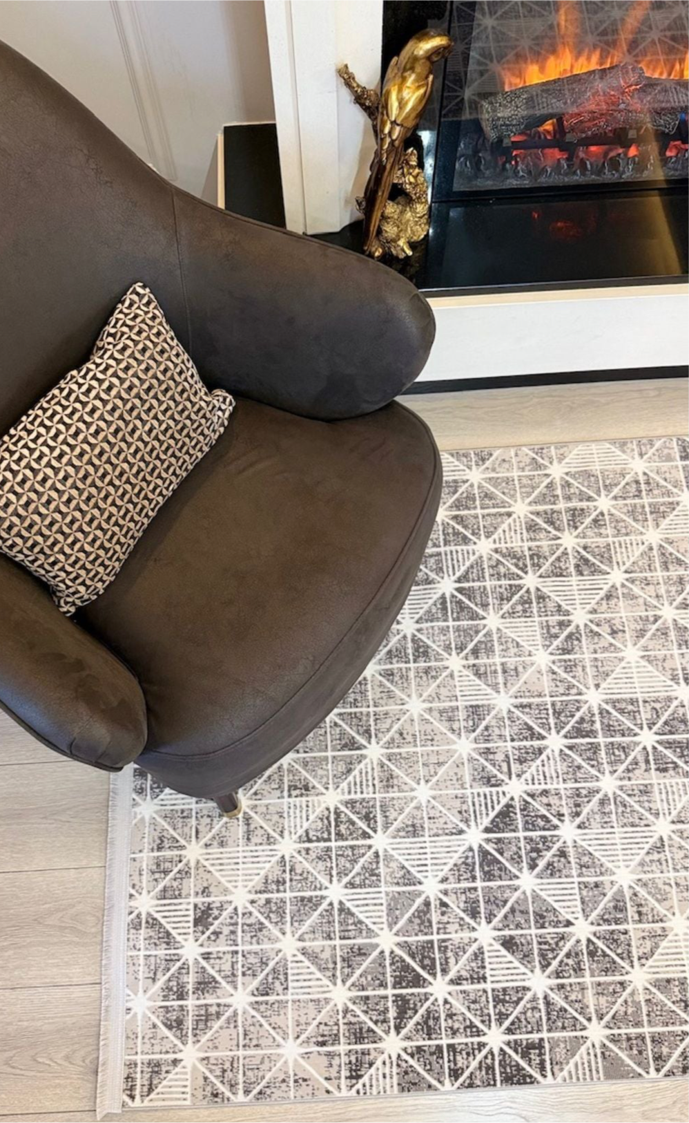 Zen Koleksiyonu ZEN07 Gri İnce Yıkanabilir Kaymaz Tabanlı Makine Halısı