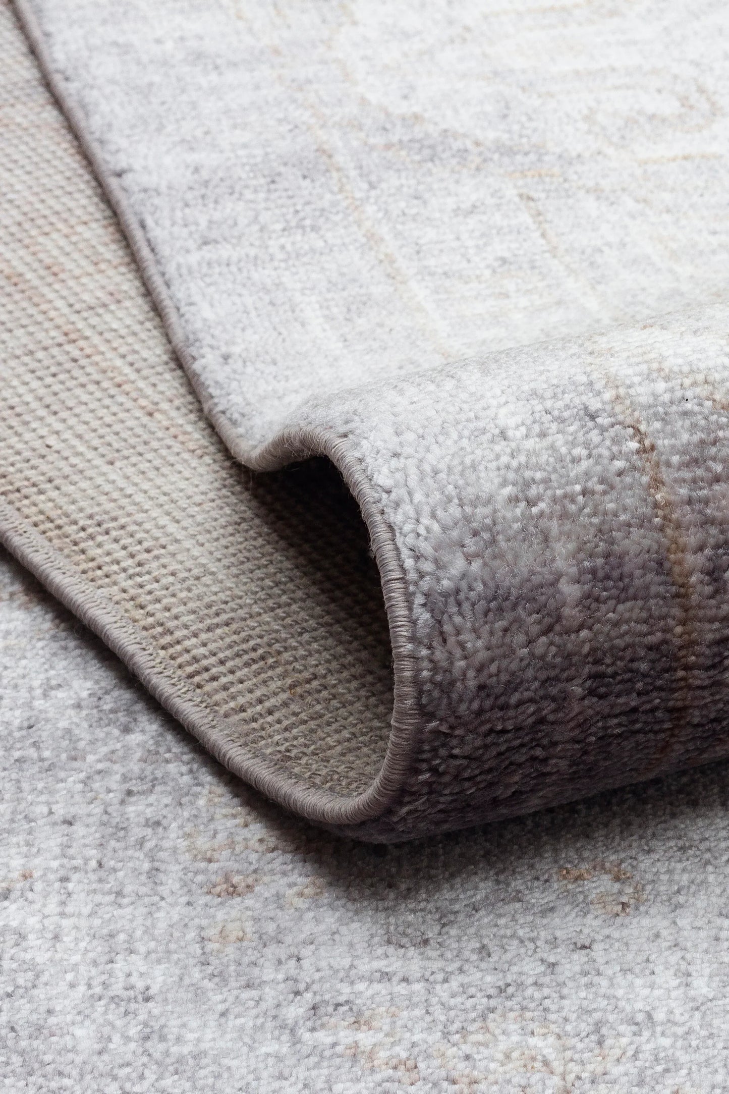 TAFTAN TF 03 DARK GREY BRONZE Pakistan Overdyed Tarzı Özel Hav Vermeyen ve El Emeği ile Özel Tezgahlarda Üretilen Uşak Halısı - HALI VAGONU