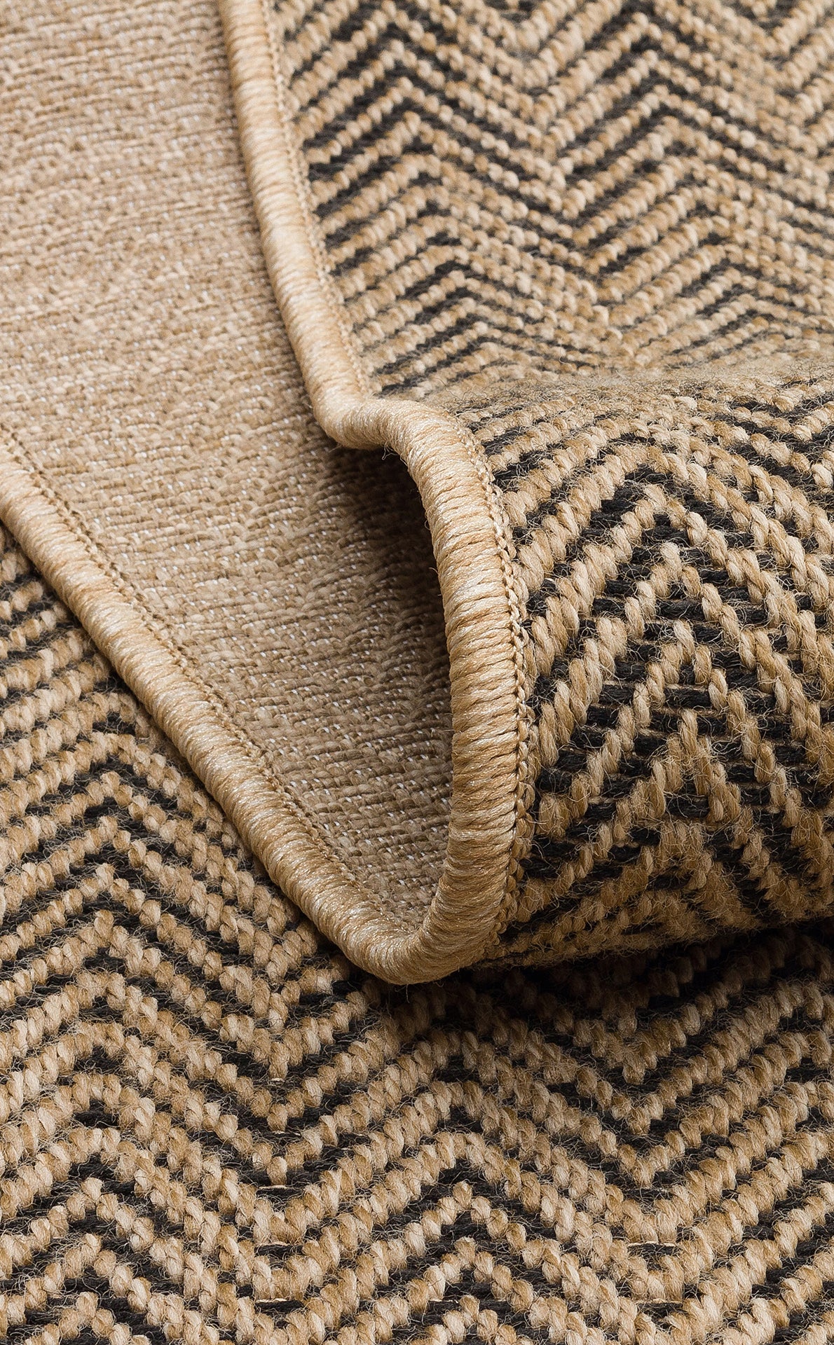 Modern tasarıma sahip Halı Vagonu Zahara ZHR 02 Natural Black Sisal Halı, ev ve bahçe dekorasyonunuzu tamamlar.