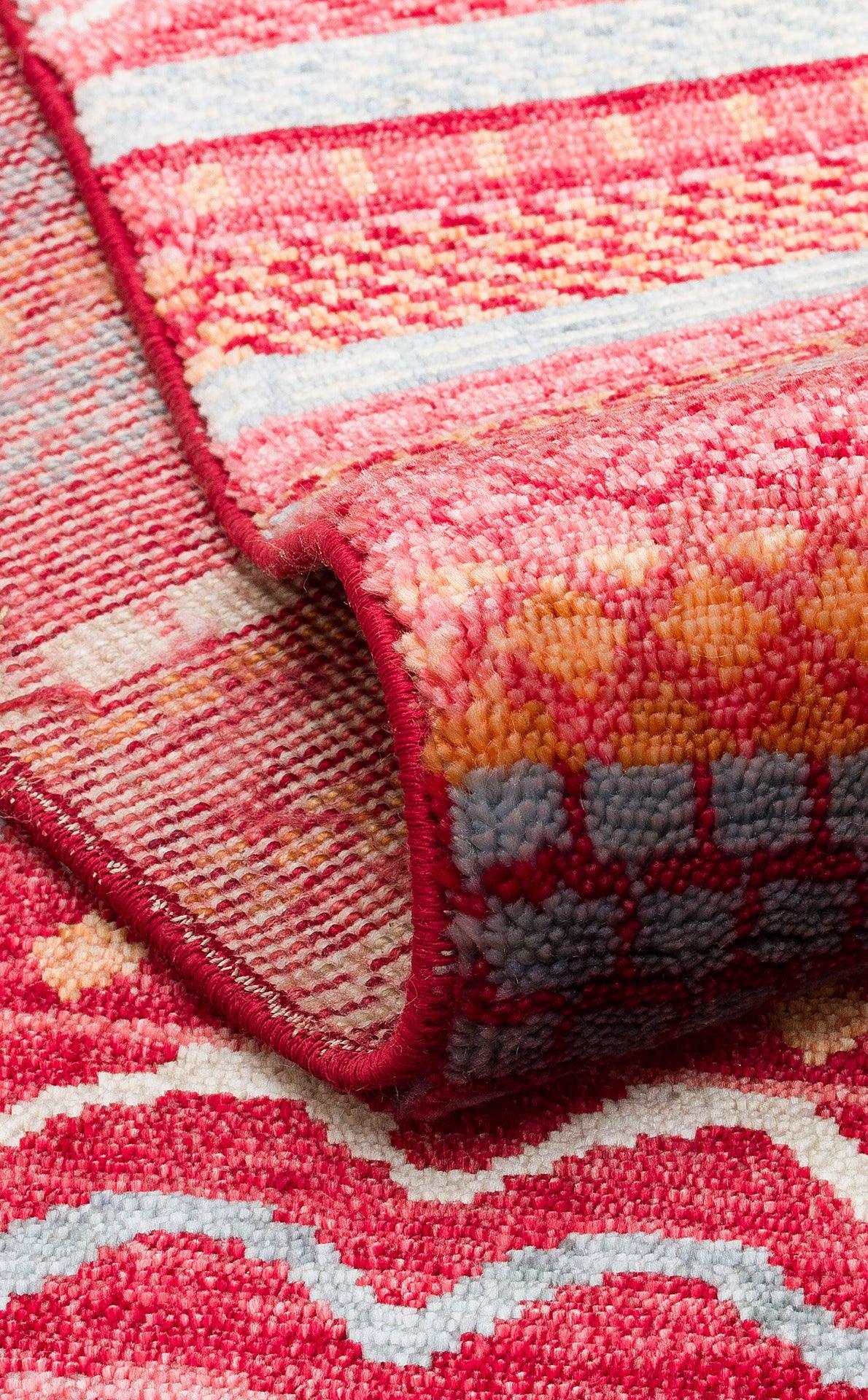 ZARA ZR 18 RED MULTY Otantik Desenli El Emeği İle Özel Tezgahlarda Üretilen Modern Uşak Halısı - HALI VAGONU