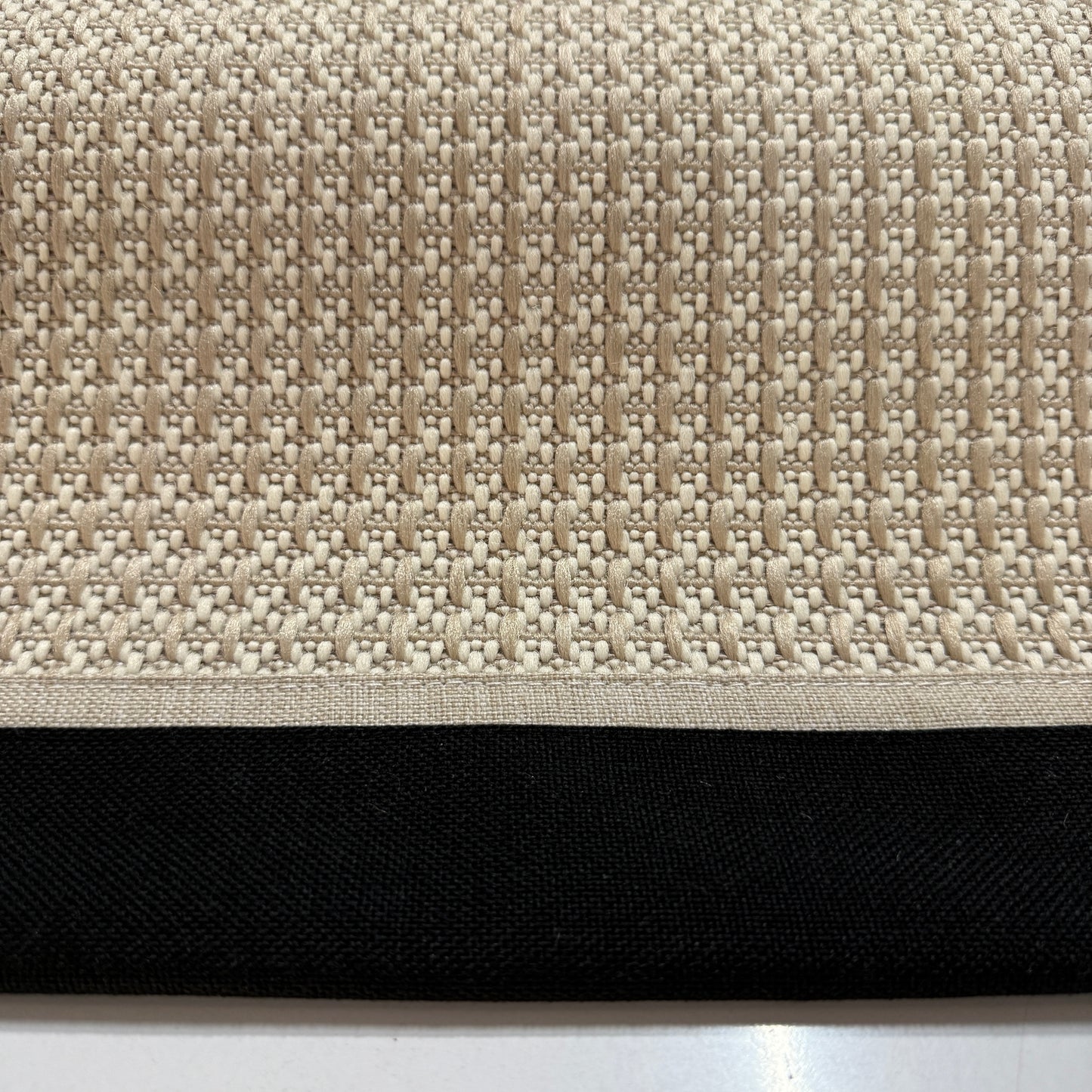 Siyah Krem Çift Kumaş Çerçeveli Krem Sisal Halı - El Yapımı, Dayanıklı, Modern Tasarım - HVSB08