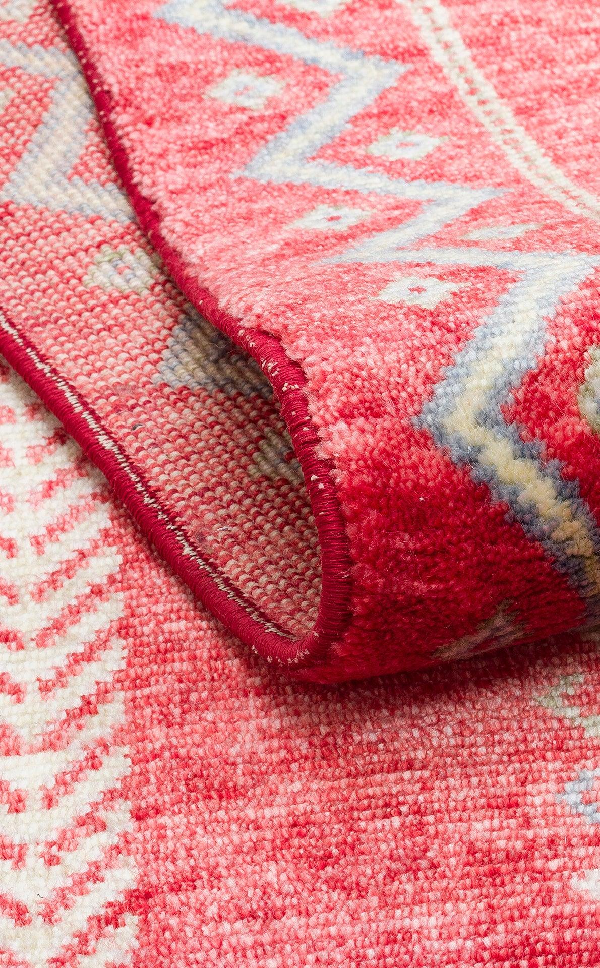 ZARA ZR 20 RED MULTY Otantik Desenli El Emeği İle Özel Tezgahlarda Üretilen Modern Uşak Halısı - HALI VAGONU