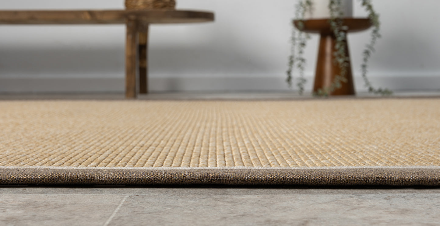 Sisal Halı olarak tercih edilen Halı Vagonu Himalaya 664 Bej, şık ve pratik bir halı alternatifi.