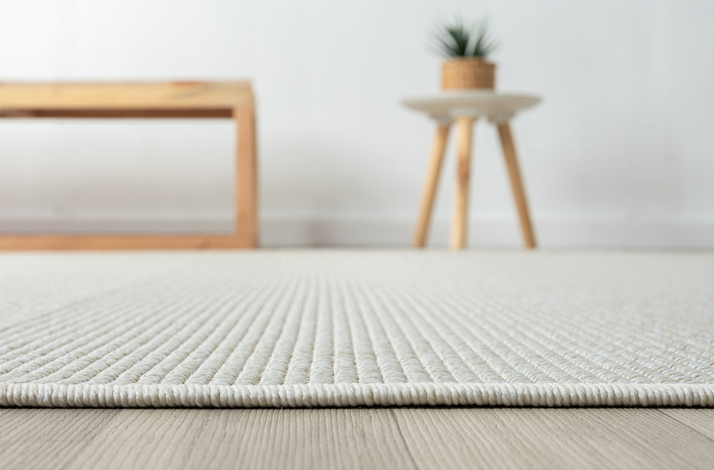 Halı Vagonu Himalaya 664 Krem Sisal Halı - 1600 gr/m2 ağırlığında, iç ve dış mekanlar için ideal, hav vermeyen yapısıyla dikkat çekiyor.
