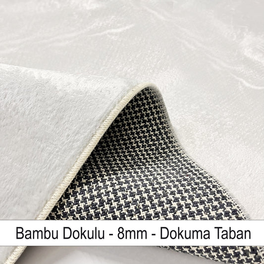 Bambu dokulu halının detaylı görüntüsü, 8 mm kalınlığa sahip, dokuma taban.