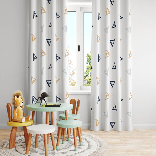 Halı Vagonu HV126 Geometrik Desenli Kadife Kumaş Fon Perde, şık tasarımıyla çocuk odası fon perde seçenekleri arasında yer alıyor.