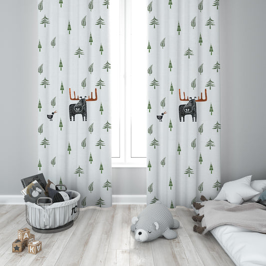 Halı Vagonu HV277 Geyikli İskandinav Desen Çocuk Odası Kadife Kumaş Fon Perde, yumuşak kadife dokusuyla çocuk odasına renk ve şıklık katan özel bir perde.