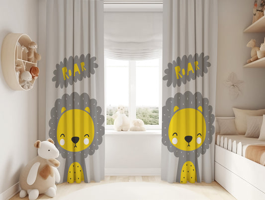 Halı Vagonu HV380 Sevimli Aslan Desenli Çocuk Odası Kadife Kumaş Fon Perde, Çocuk Odası Fon Perde olarak çocuklar için eğlenceli bir dekorasyon seçeneği.