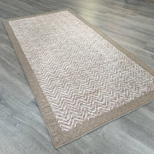 Kahve Kumaş Bordürlü Bej Sisal Halı - El Yapımı, Dayanıklı, Modern Tasarım - HVKB6042 ile şık bir iç mekan oluşturun.