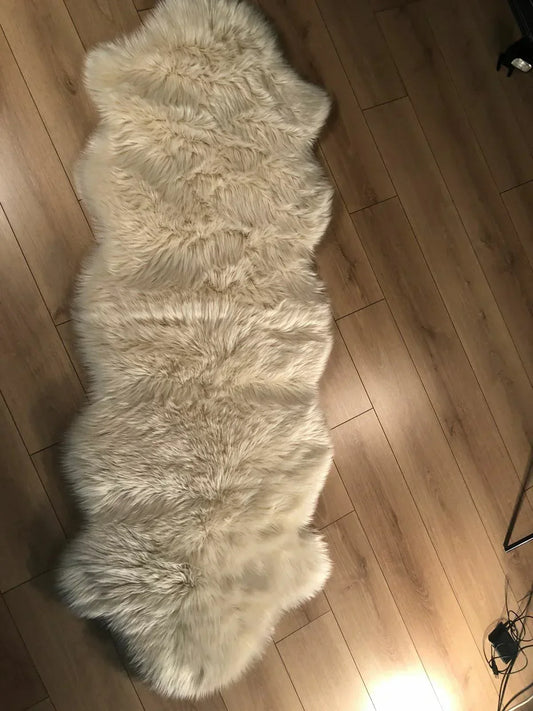 Halı Vagonu Krem Renkli Uzun Tüylü Exclusive Post - HALI VAGONU