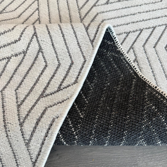 Lifos LFS01 Beyaz Yumuşak Dokulu Makinede Yıkanabilir Kaymaz Tabanlı Halı - HALI VAGONU