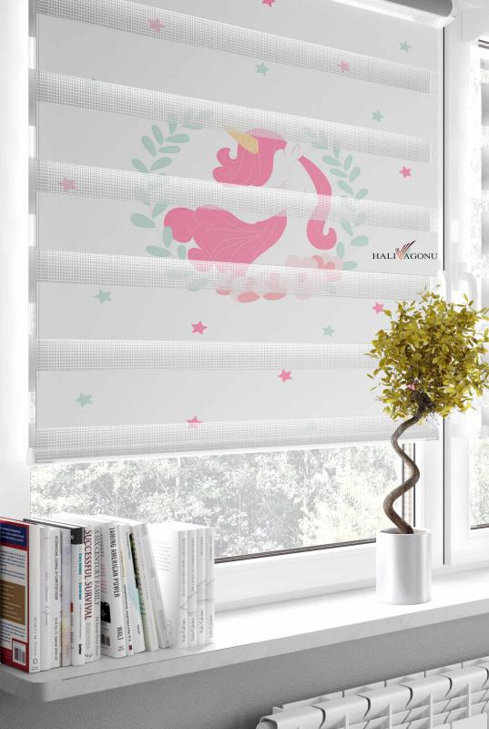 HV308B Unicorn Beyaz Zebra Perde - Modern ve şık tasarım, gündüz ve gece kullanımına uygun, ev dekorasyonunu tamamlayan kaliteli polyester kumaşlardan yapılmış.