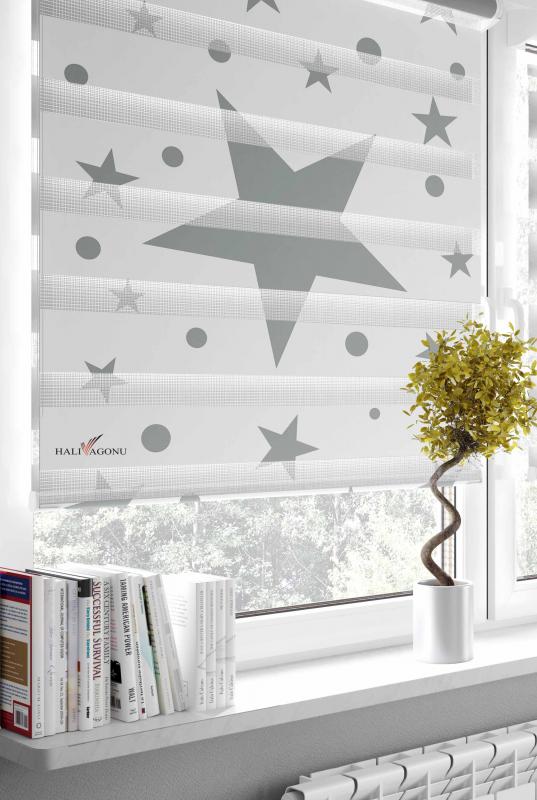 HV314BG Gri Yıldızlı Beyaz Zebra Perde, modern ev dekorasyonu için şık bir seçenek