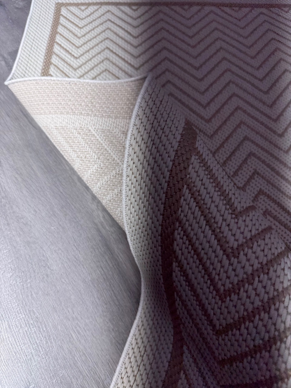 Halı Vagonu JS9717 Jüt Sisal Halı - Zigzaglı Krem Bej, Kaymaz Taban, Hav Yapmaz, Dayanıklı