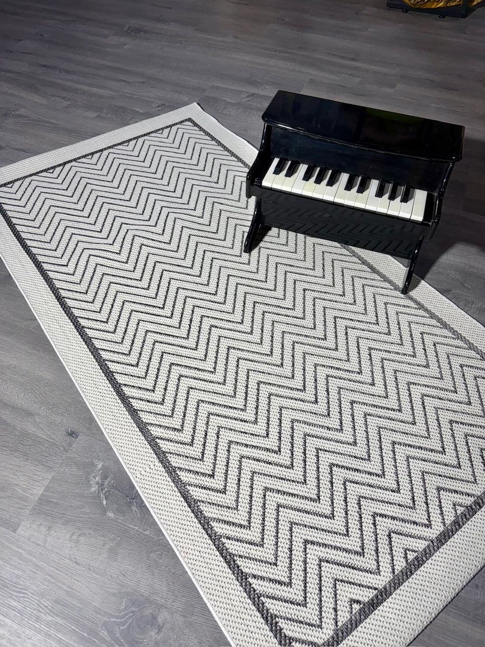 Halı Vagonu JS9718 Jüt Sisal Halı - Zigzaglı Antrasit Beyaz, Kaymaz Taban, Dayanıklı - HALI VAGONU