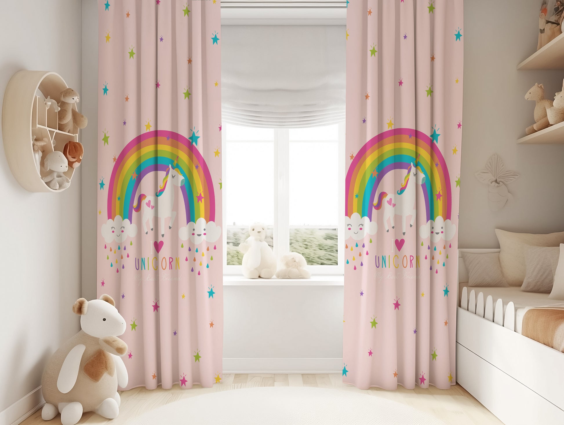 Halı Vagonu HV336P Unicorn Pembe Desen Çocuk Odası Kadife Kumaş Fon Perde, sevimli unicorn baskısıyla çocuk odaları için ideal dekorasyon seçeneği.