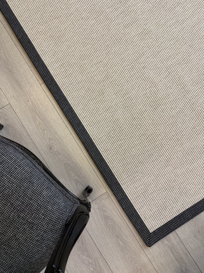 Himalaya Gri Antrasit Ekose Bordürlü 664 Krem Sisal Halı - El Yapımı, Dayanıklı, Modern Tasarım - HVHB27