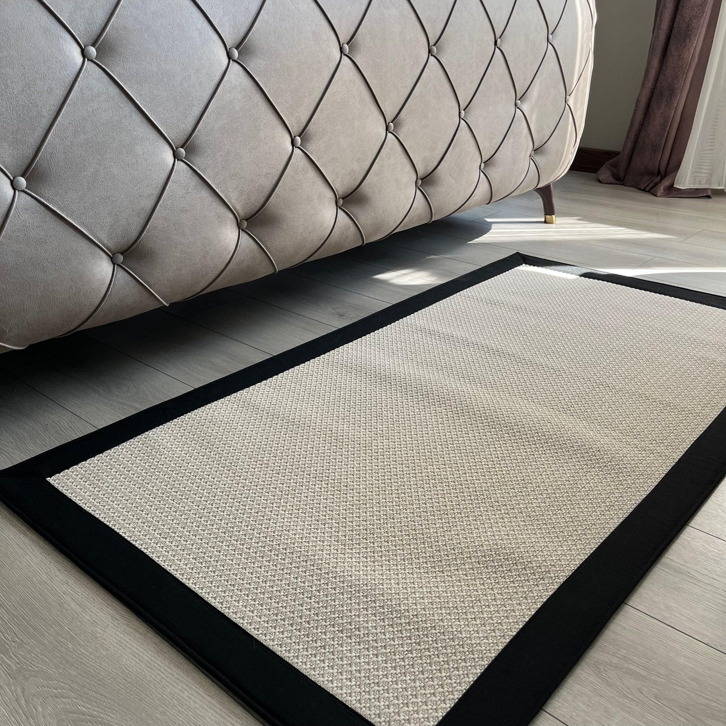 Siyah Kumaş Bordürlü Krem Sisal Halı - El Yapımı, Dayanıklı, Modern Tasarım - HVSB01