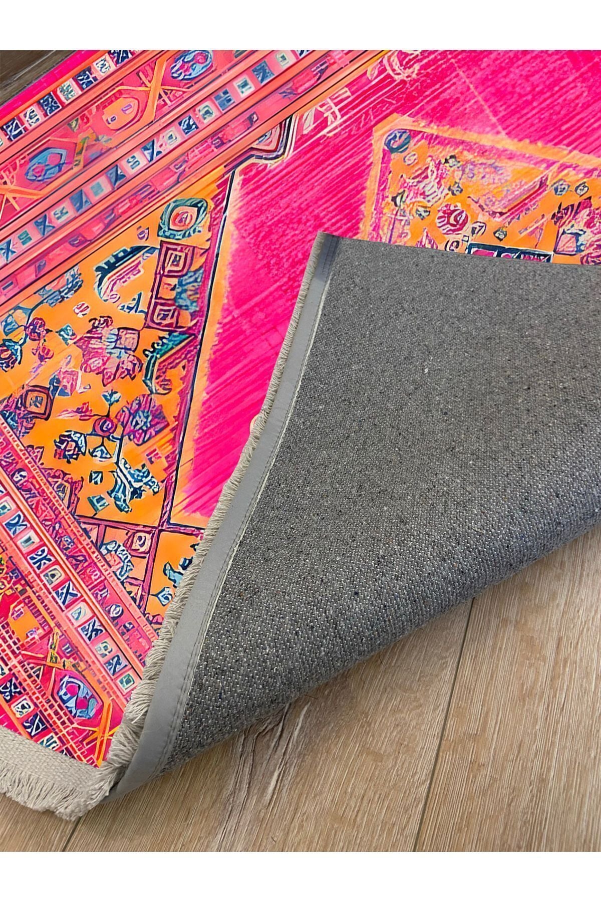 Halı Vagonu 75 Fuşya Tonlarında Klasik Dekoratif Halı Saçaklı Yıkanabilen Halı