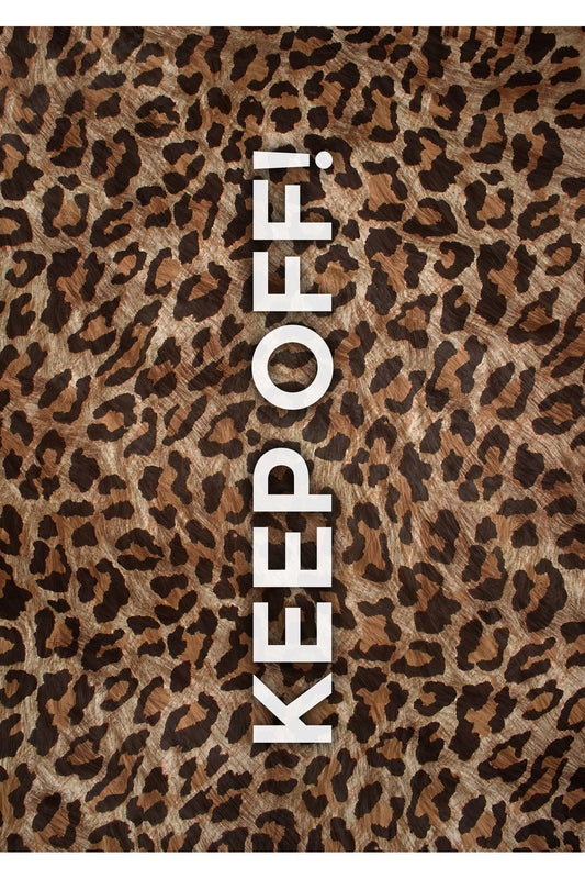 Halı Vagonu 146 Leopar Keep Off Yazılı Modern Dokuma Taban Halı