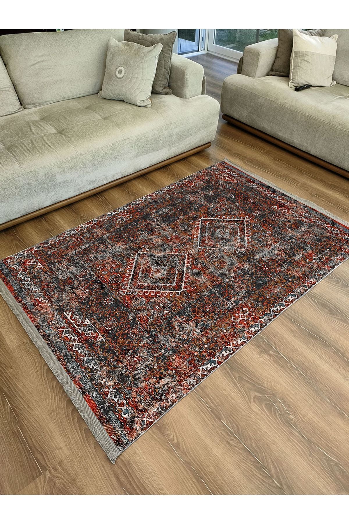 Mars 2157 Bordo Tonlarında Klasik Eskitme Desen Saçaklı Dekoratif Halı