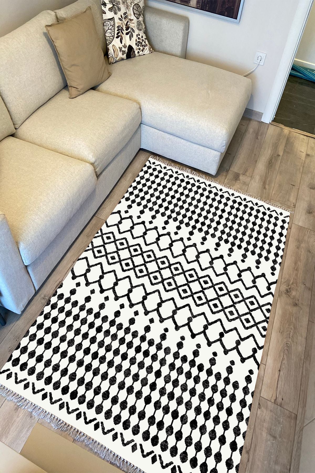Cotton Kilim 65 Siyah Iskandinav Motifler Modern Dekoratif Saçaklı Yıkanabilen Dokuma Kilim