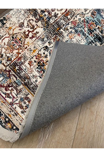 Mars 2162 Krem Ve Mavi Tonlarında Klasik Eskitme Desen Saçakli Dekoratif Halı