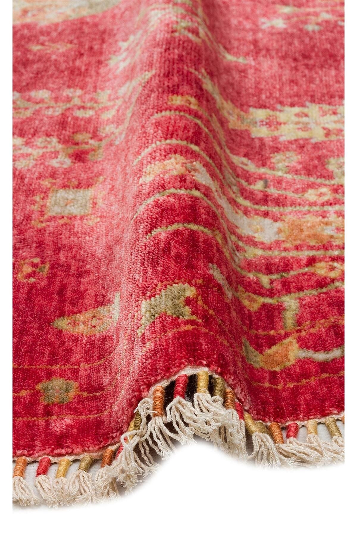 Zara Zr 08 Red Autumn Q Otantik Desenli El Emeği Ile Özel Tezgahlarda Üretilen Modern Uşak Halısı