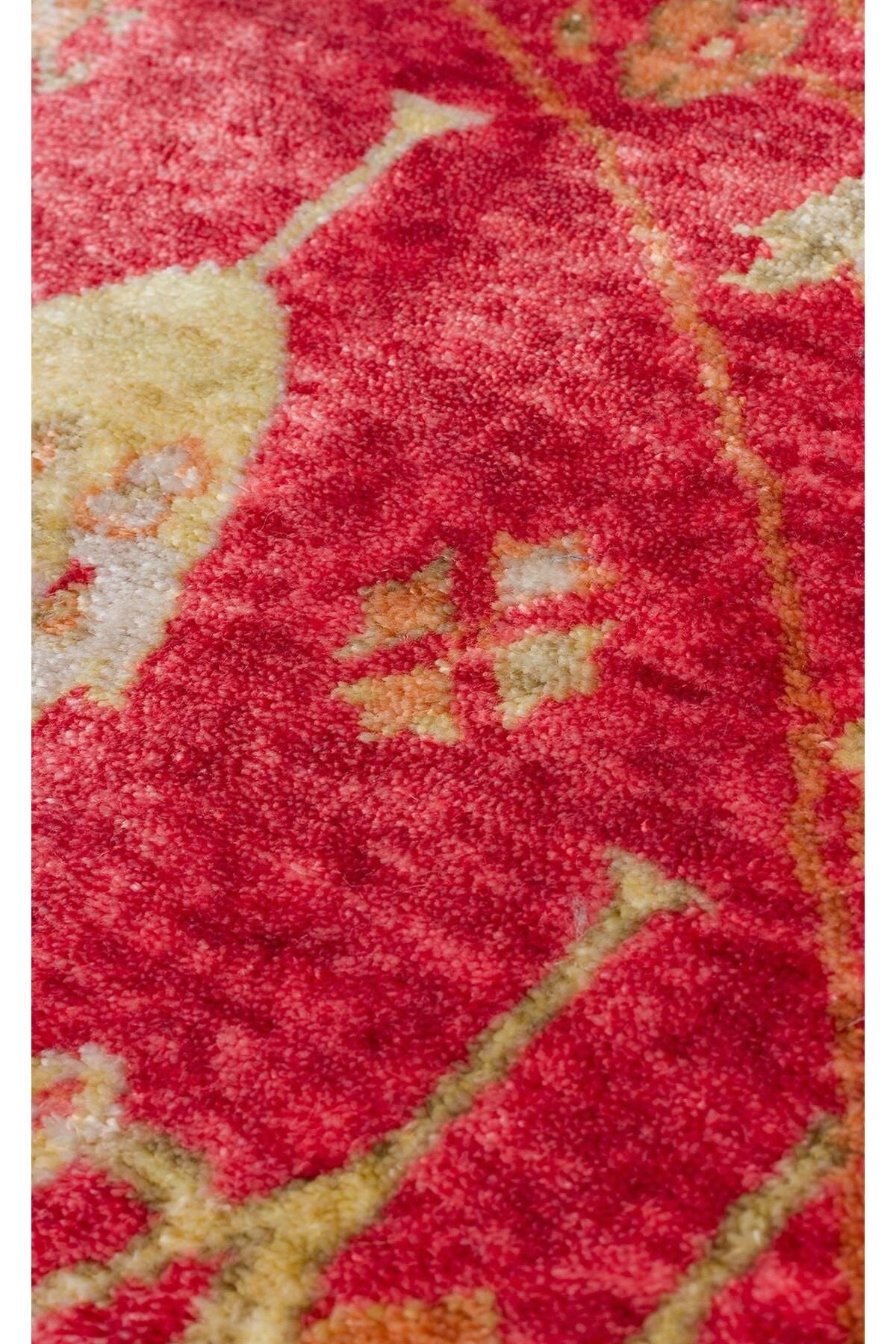 Zara Zr 08 Red Autumn Q Otantik Desenli El Emeği Ile Özel Tezgahlarda Üretilen Modern Uşak Halısı