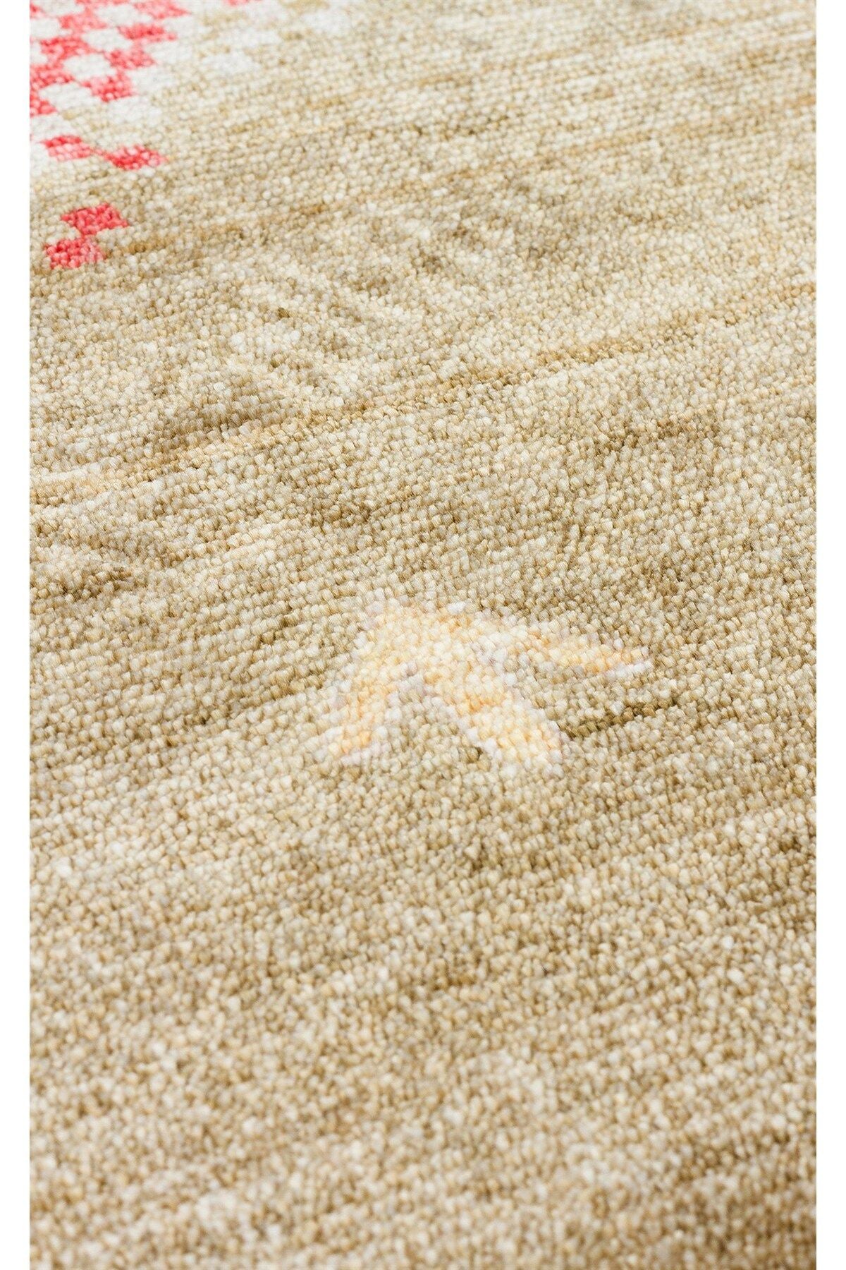 ZARA ZR 07 BEIGE AUTUMN Q Otantik Desenli El Emeği ile Özel Tezgahlarda Üretilen Modern Uşak Halısı