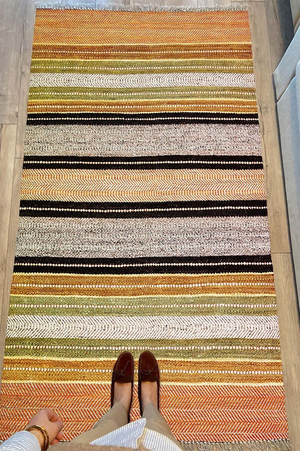 Cotton Serisi Hasır Görünümlü Yeşil Ve Hardal Tonlarında Etnik Desenli Dekoratif Dokuma Taban Kilim