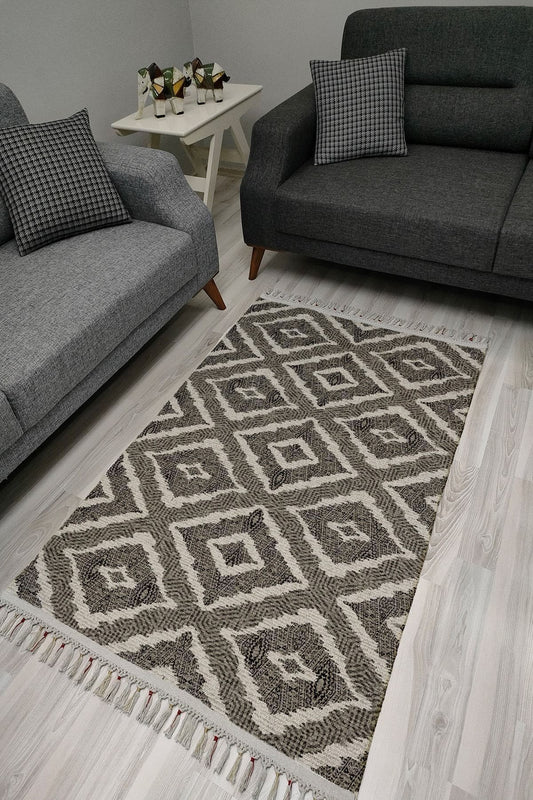 Cotton Serisi Gri Tonlarında Otantik Üçgen Desenli Dekoratif Dokuma Taban Kilim